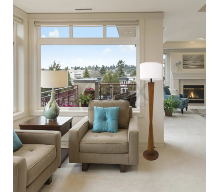 VELADOR DE PISO BASE MADERA ROMBO GALL